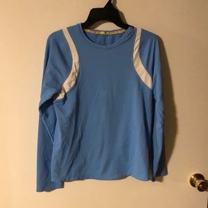 Long sleeve athletic top